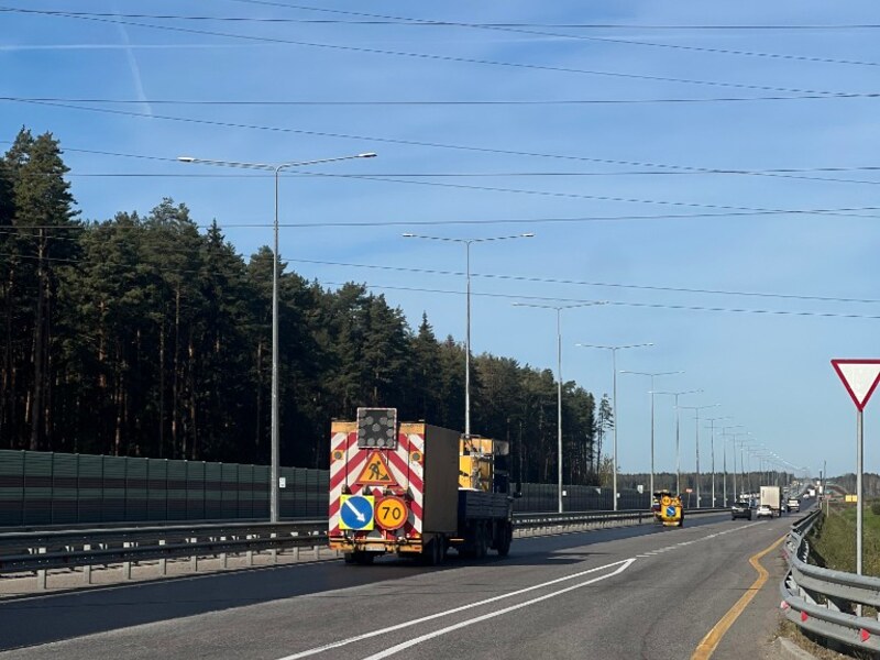 Техника обеспечения дорожных работ на трассе